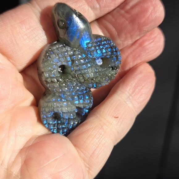 Labradorite mini snake natural crystal gemstone - Picture 7 of 8